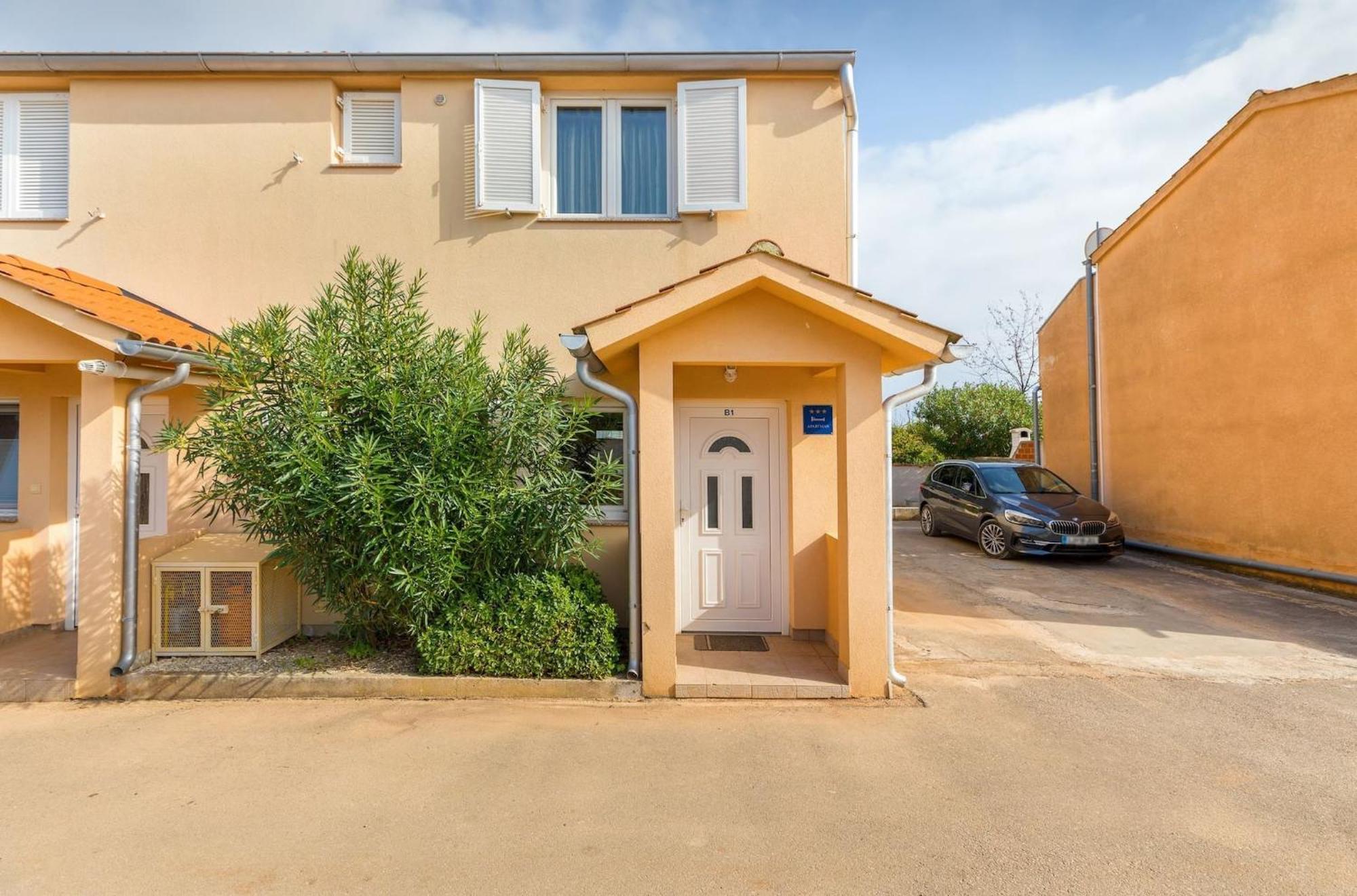 Apartment Buneta With Relaxing Outdoor Area Лижнян Екстер'єр фото